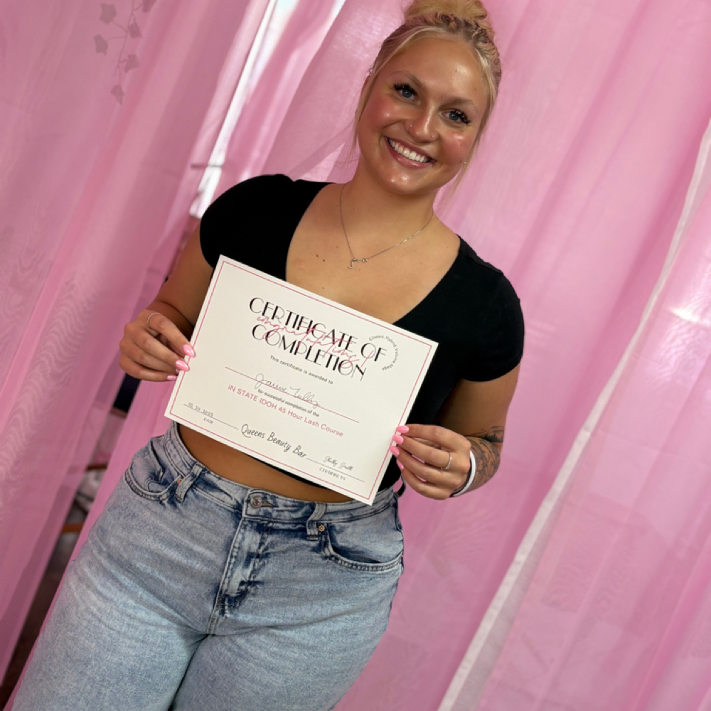 IDOH 45 Hour Lash Course at Queens Beauty Bar in Indianapolis, IN