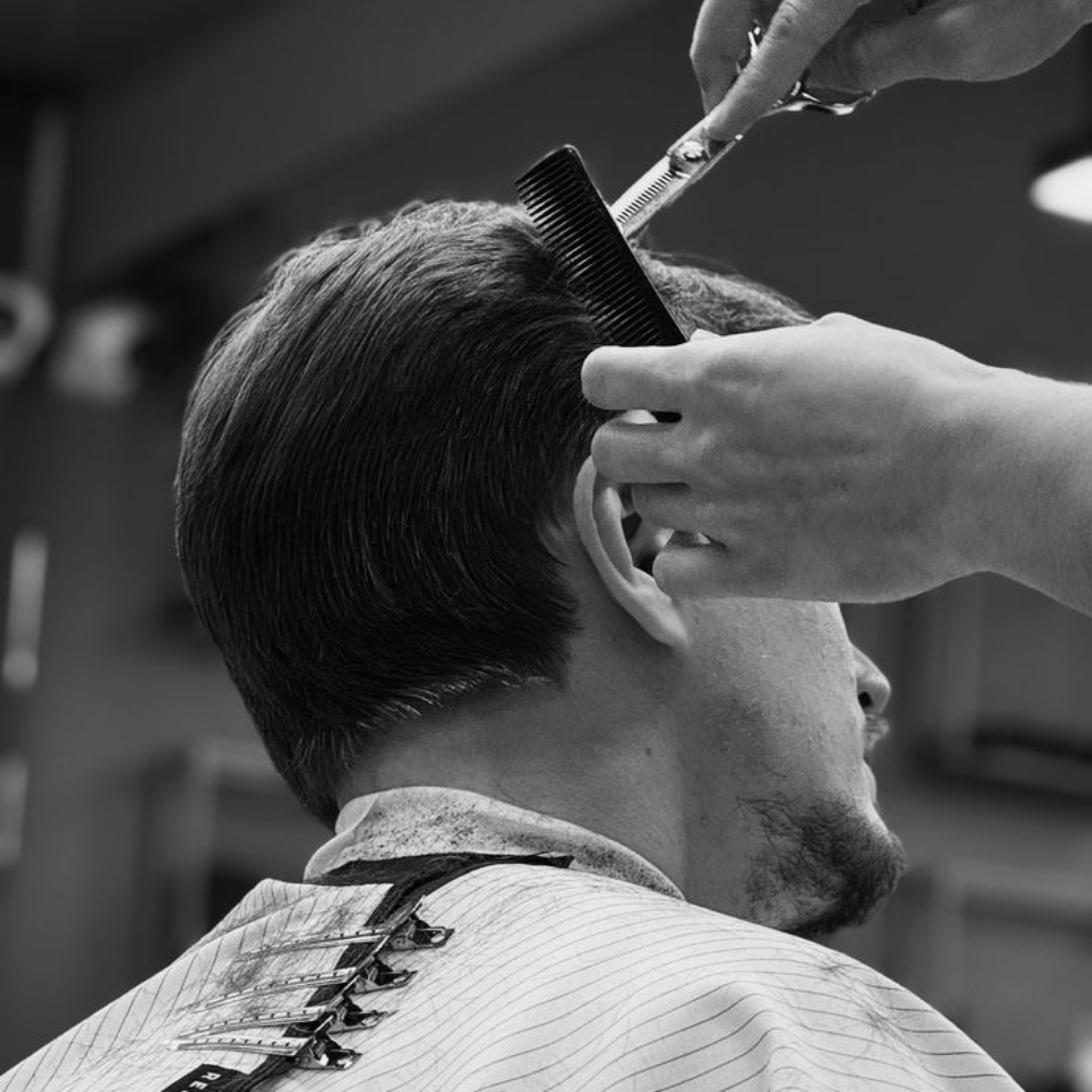 Mens Haircut at Moon and Sea Luxury Salon LLC in Avon, CT