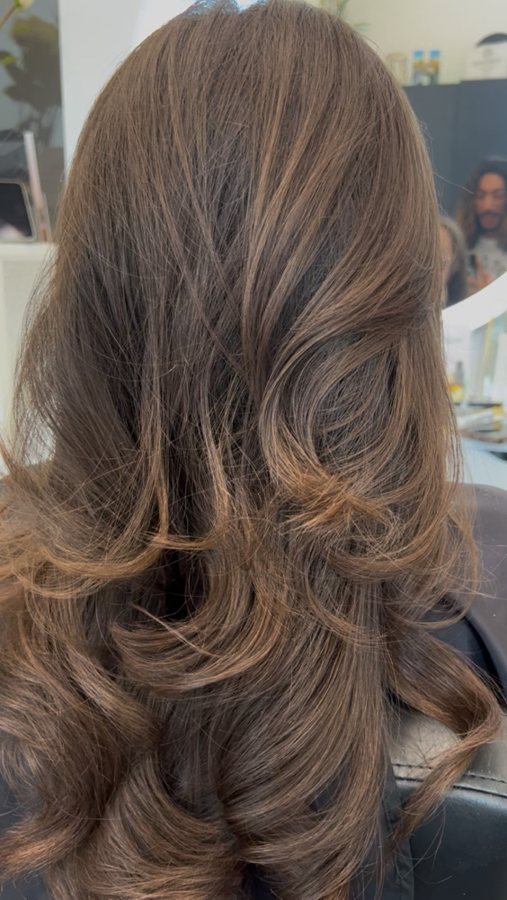 Signature Blowout