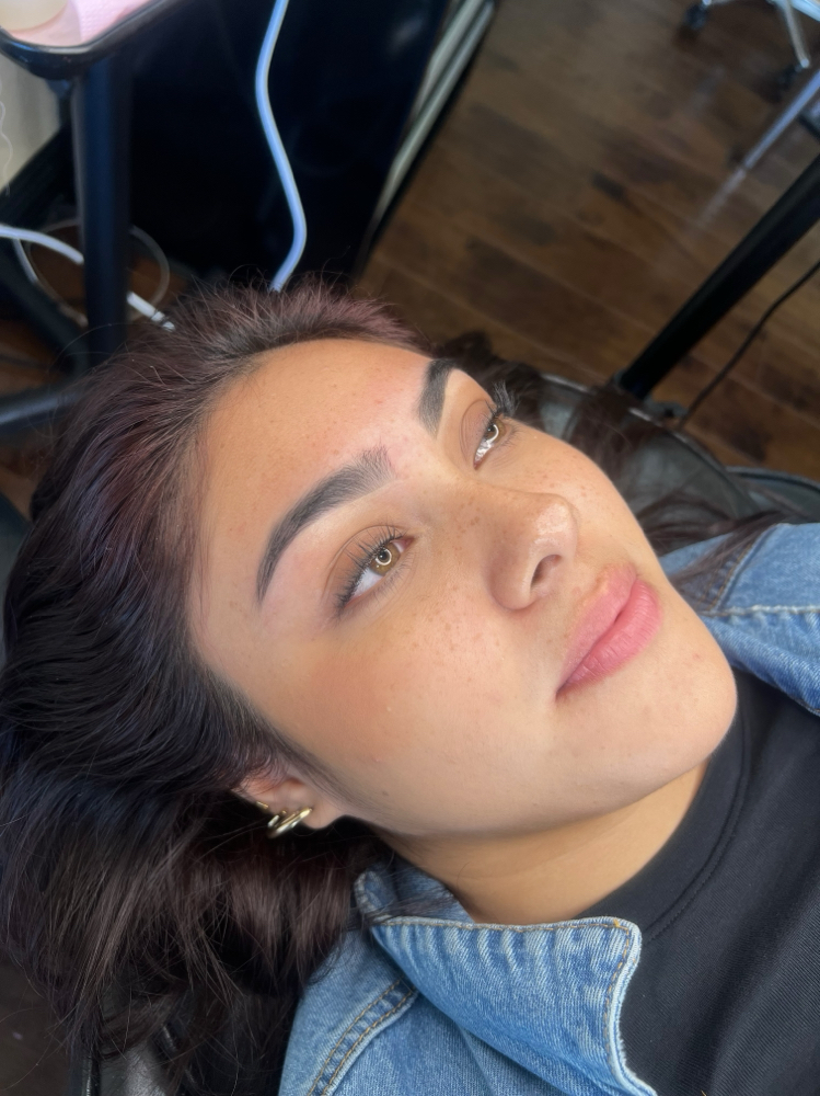 Brow Shaping & Clean Up