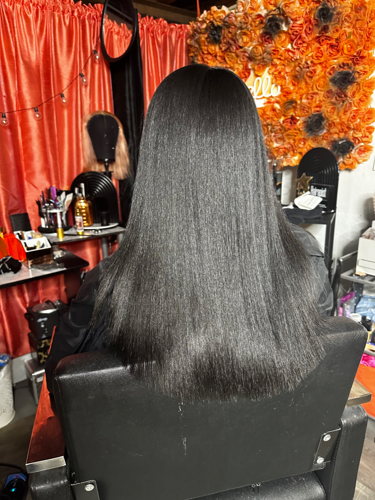 Shampoo & Silken at Malayzian Stylez in Hammond, IN