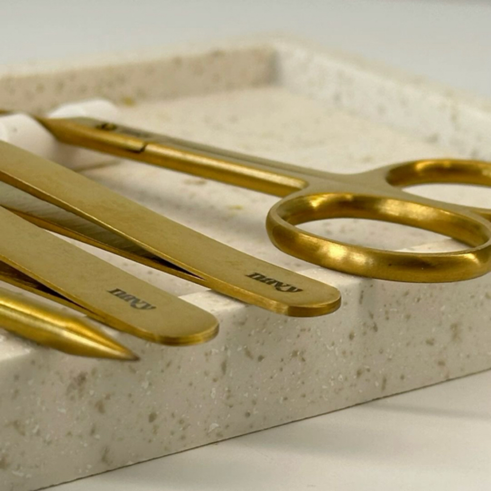 Brows + Upper Lip (thread or Wax)