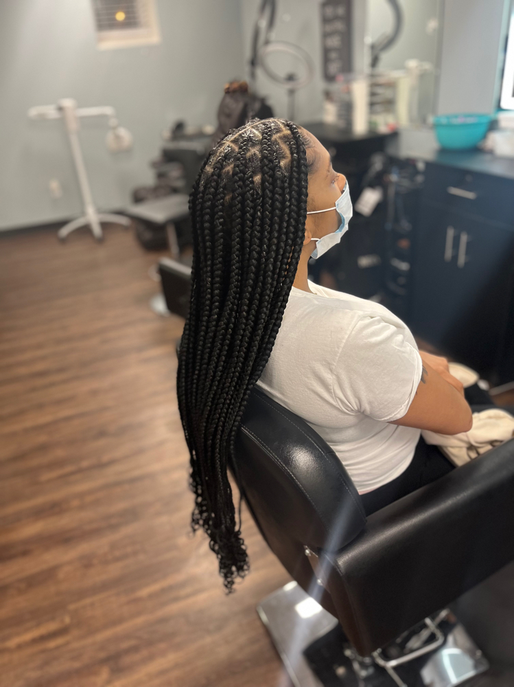 Large Knotless at Tha Jt Way llc in Lorain, OH