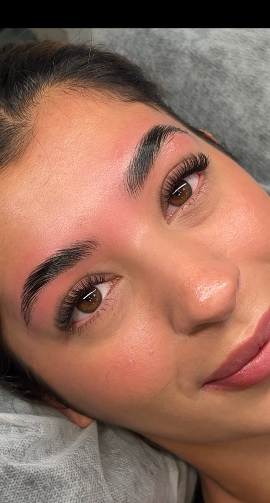 Mega Classic Lash Extensions