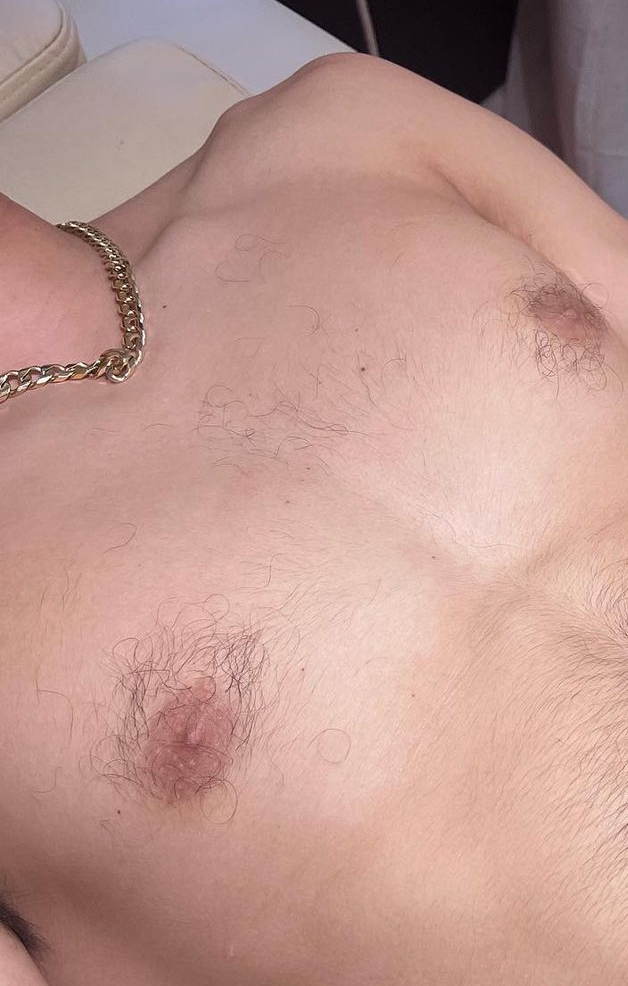 Mens Chest