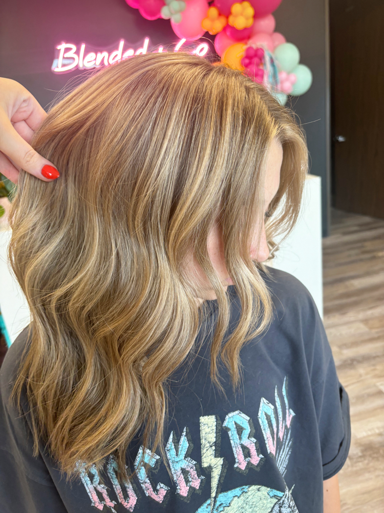 Shampoo/ Style/ Blowout