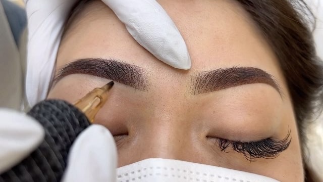 OMBRÉ POWDER BROWS (coming soon)
