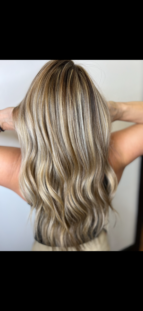 Shampoo & Blowdry
