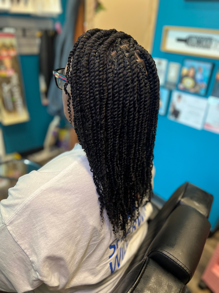 Lexi’s Smedium Human Hair Twists