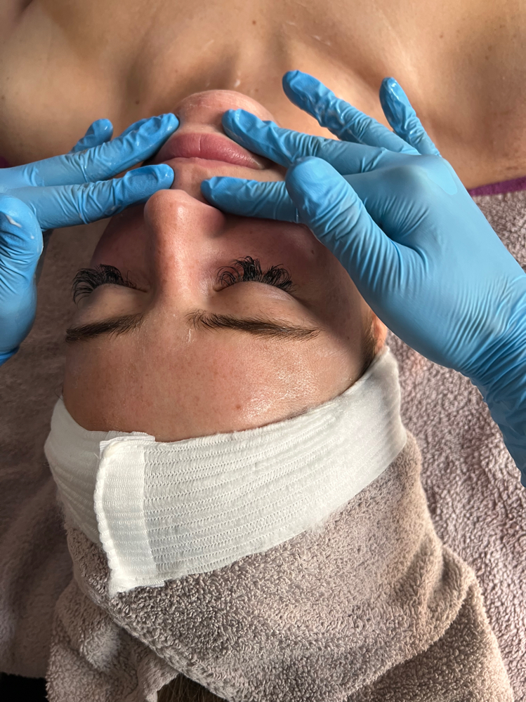 Ultimate Relaxation & Glow Facial