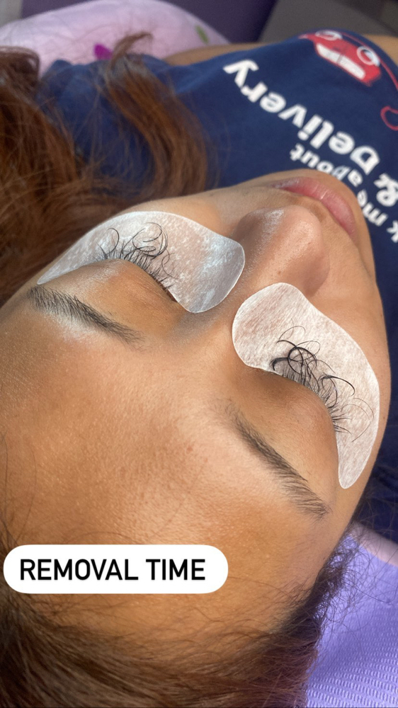 Eyelash extension Removal