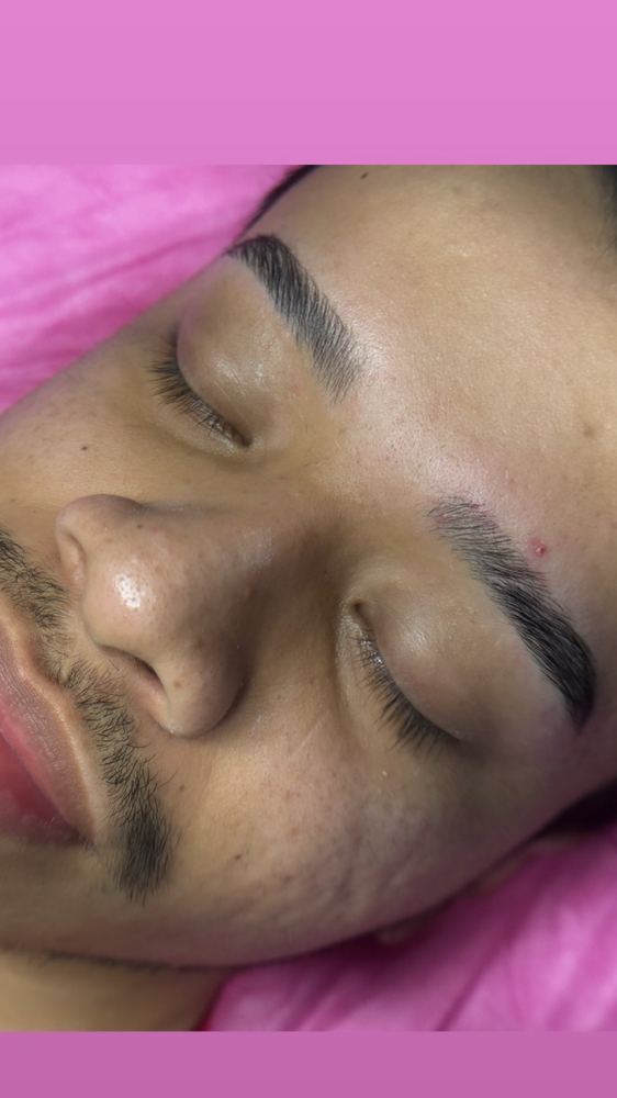 Brows Waxing at ANG BEAUTÉ in Houston, TX