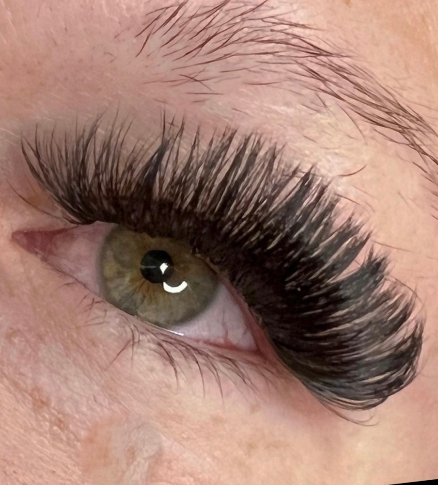 Lashes-Mega Volume-3wk Fill-Marie