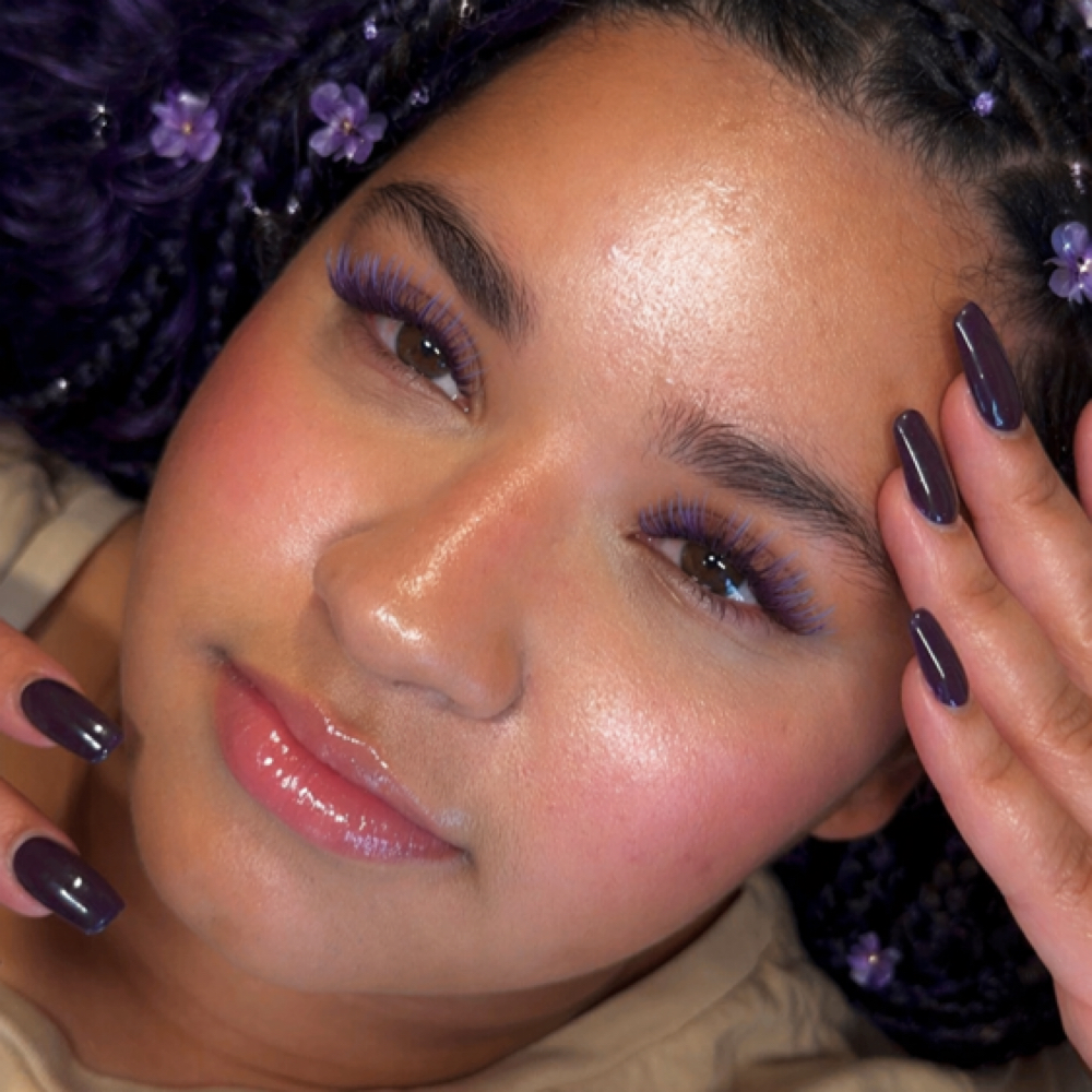 Full Set Model Set at The Paradise Lash Salon in Wethersfield, CT