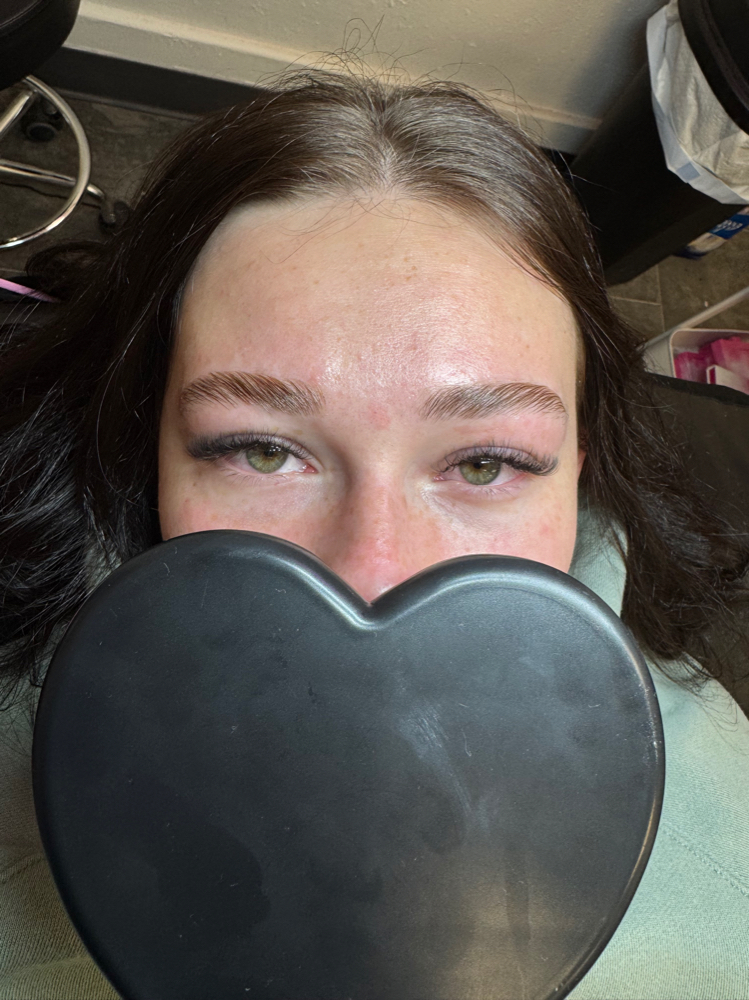 Brow Laminaton + Tint