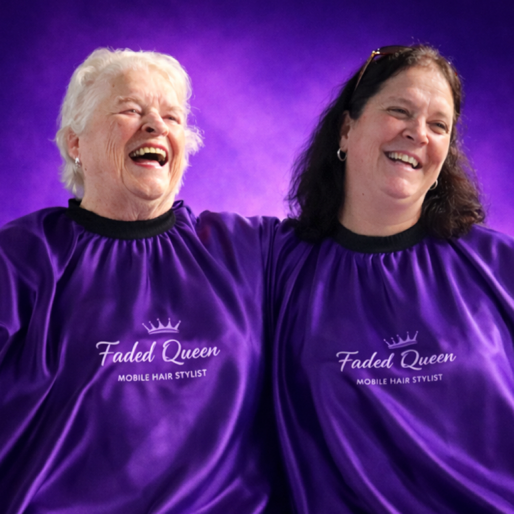 Mothers & daughters - Mobile at The Faded Queen in Plymouth, MA