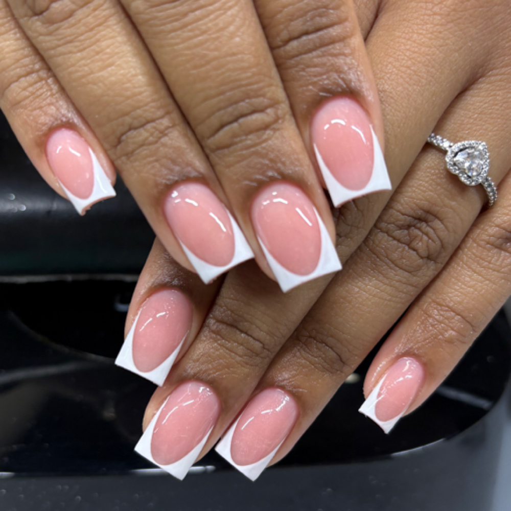 25% off French Tips at Levitia.nails in Eastpointe, MI