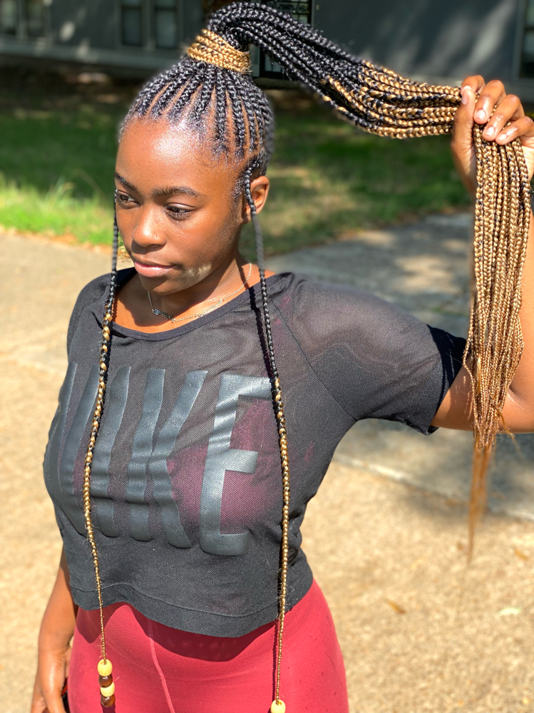 Ponytail, Medium Small