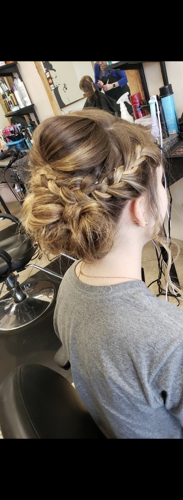 Updo/specialty Style