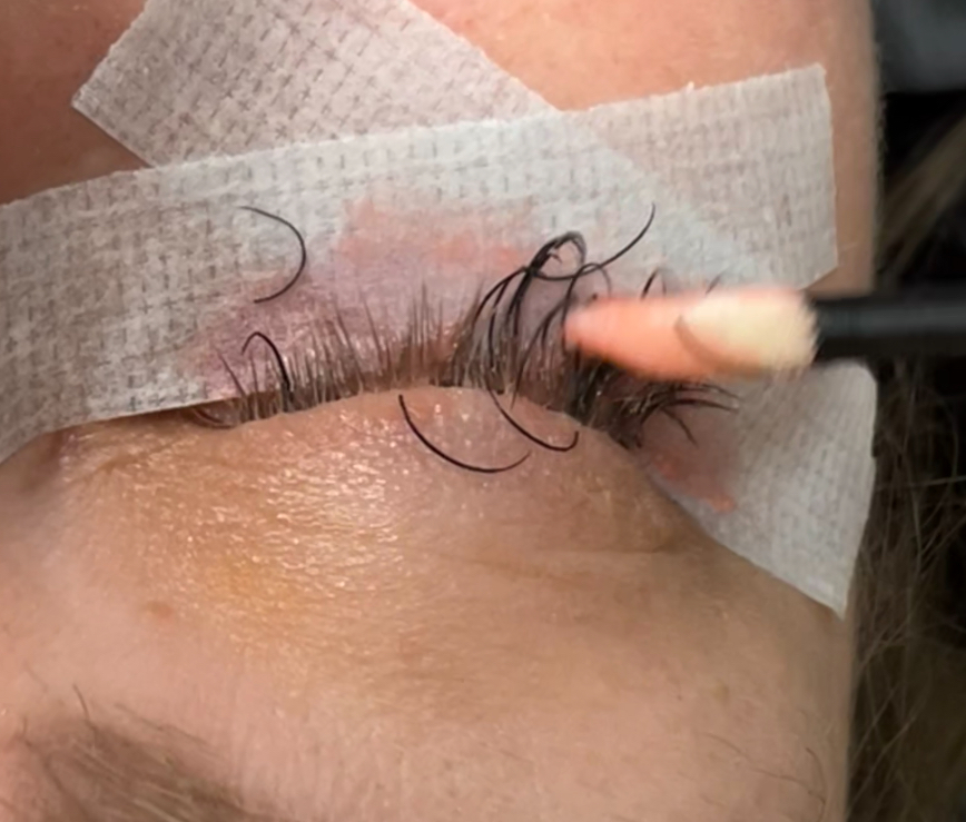 Lash Extension Removal