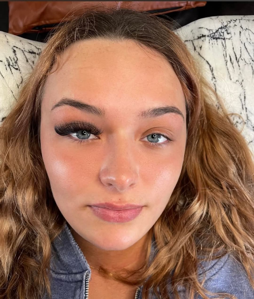 Volume Lash Extensions