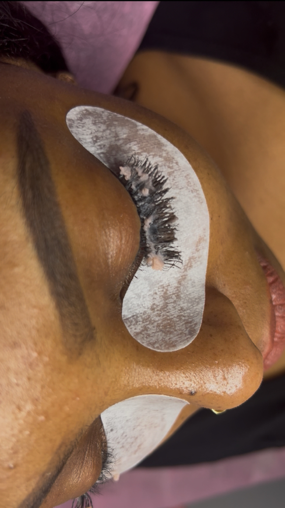 Lash Removal/Hydrating lash facial