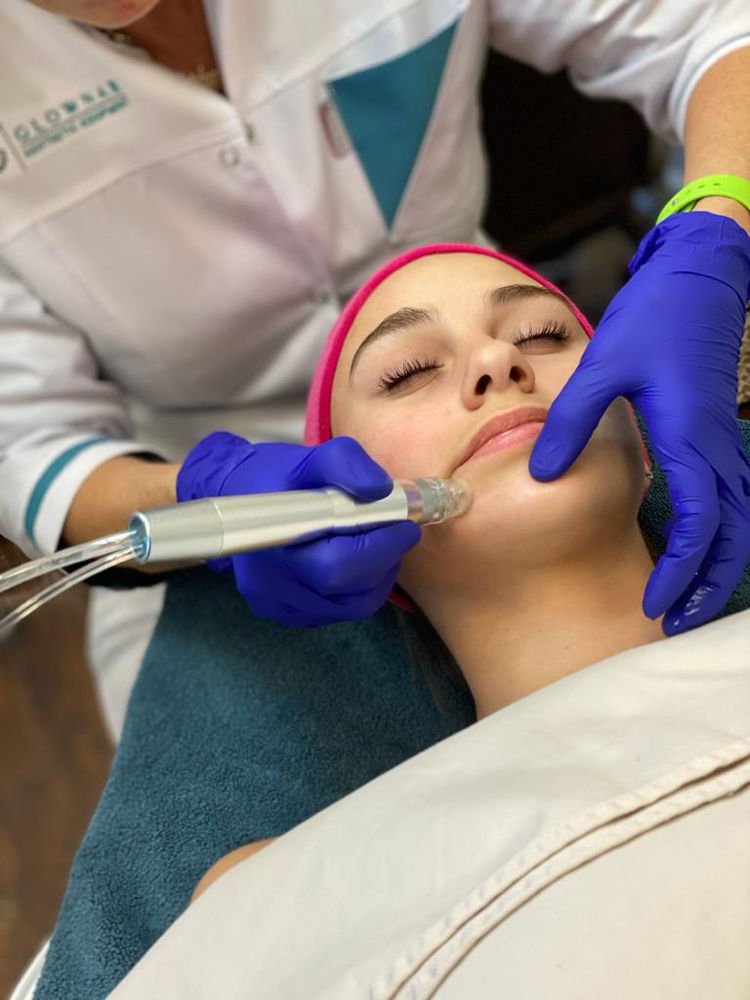 Classic HydroDermabrasion Facial