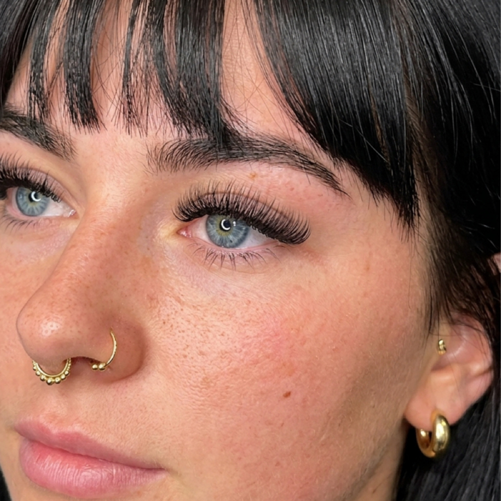 Natural Full Set at Lash And Beauty Loft LLC in Columbus, OH