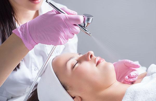 Oxygen Facial W/ Dermaplane