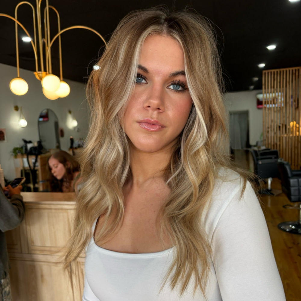 Partial highlight with Emilie at Salty Mane Beauty Bar in Marianna, FL