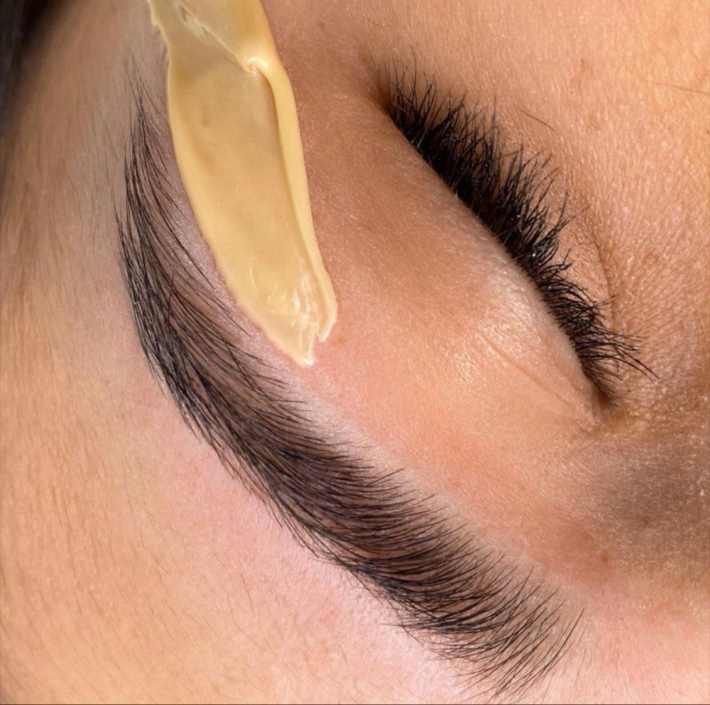 Brow Waxing (First Visit)