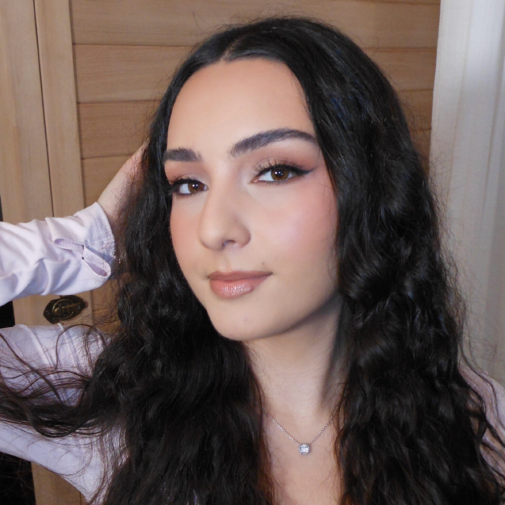 Makeup 1:1 Lesson at Carriage House Salon in Rochester Hills, MI