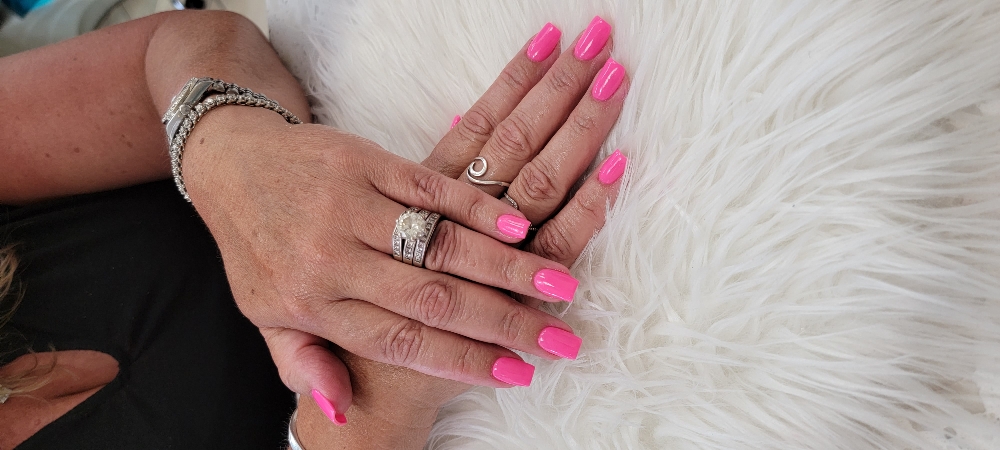 Deluxe Gel Manicure