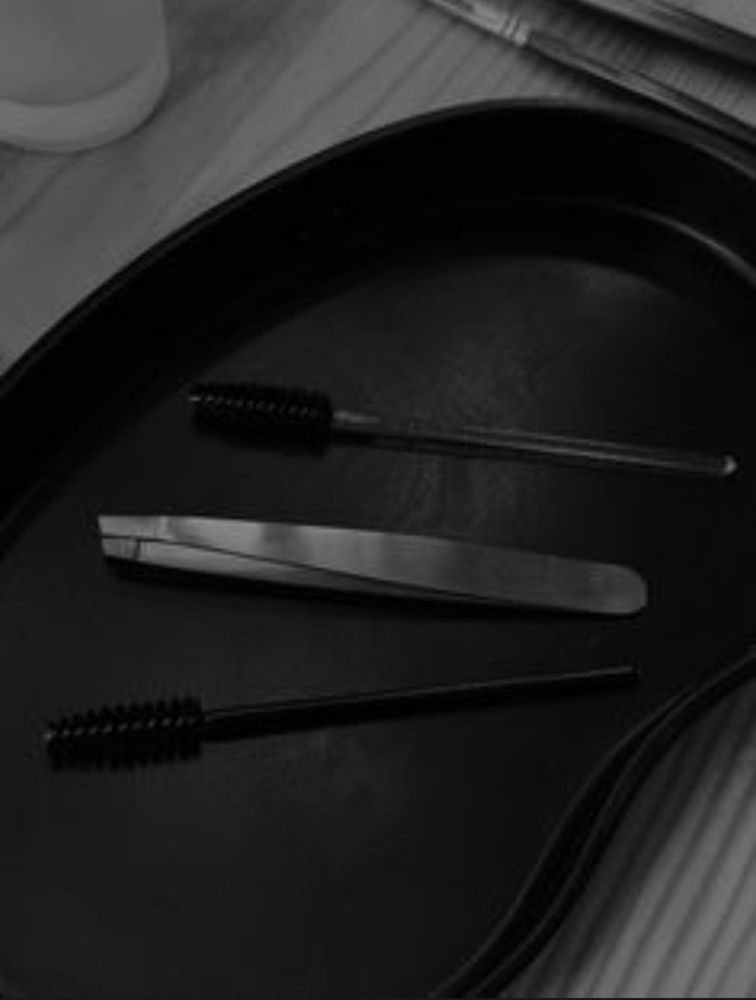 Brow Tweeze + Trim at Jamie Perez in Hanford, CA