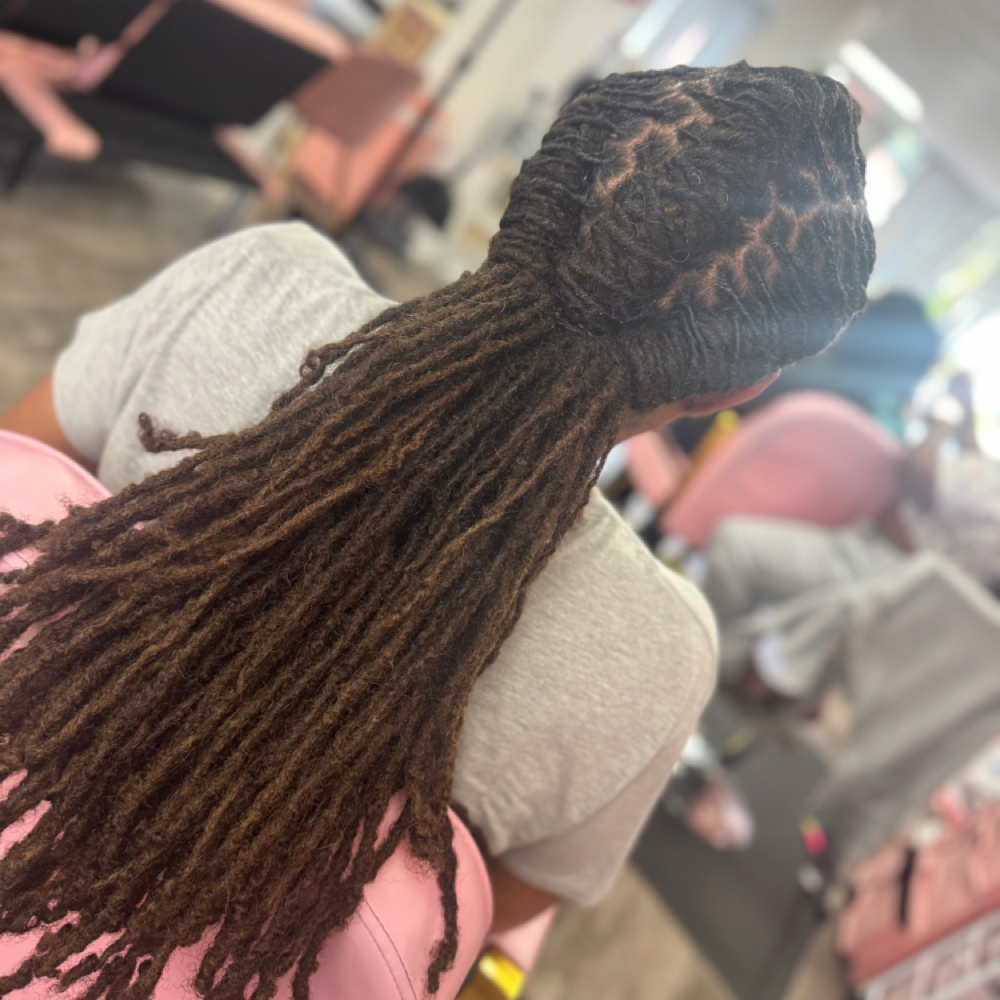 Adult Loc Restyle at Dee Did’em in Kinston, NC