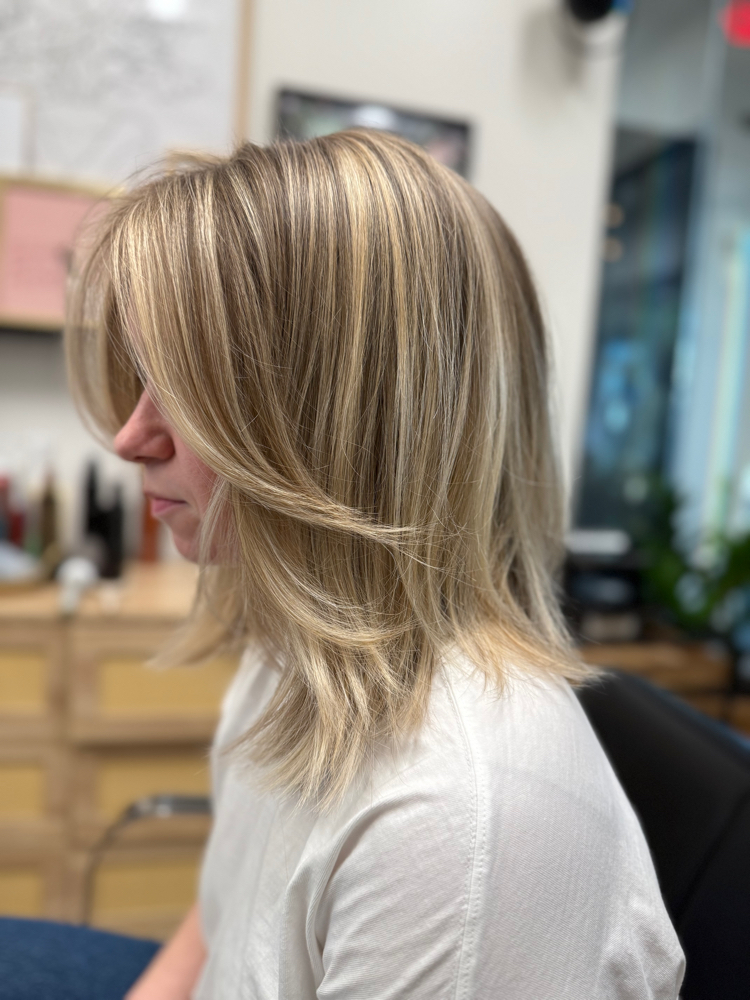blonding  HALF HEAD + DIMENSION