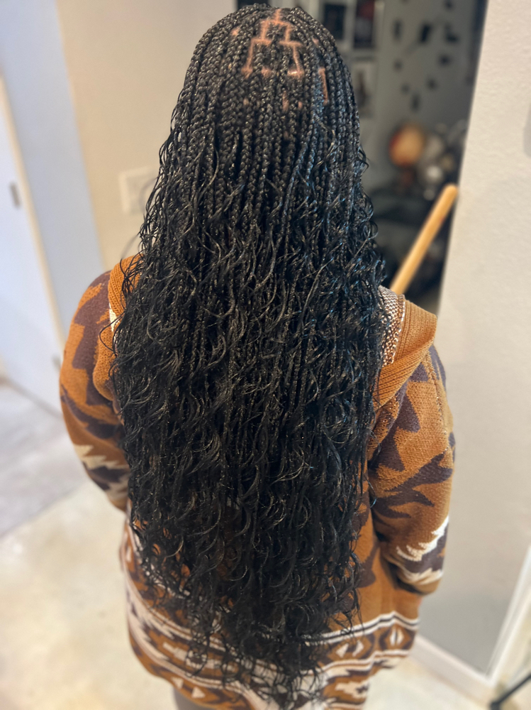 Small knotless Boho braids long