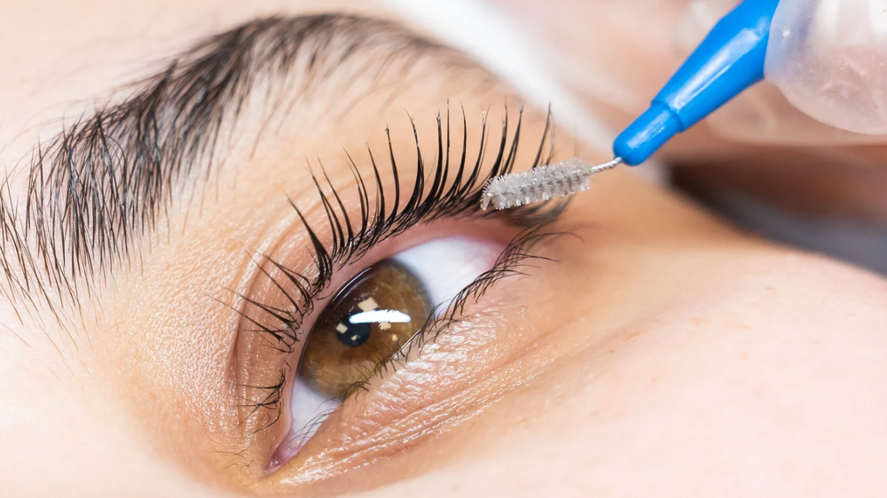 Eyelash Tint