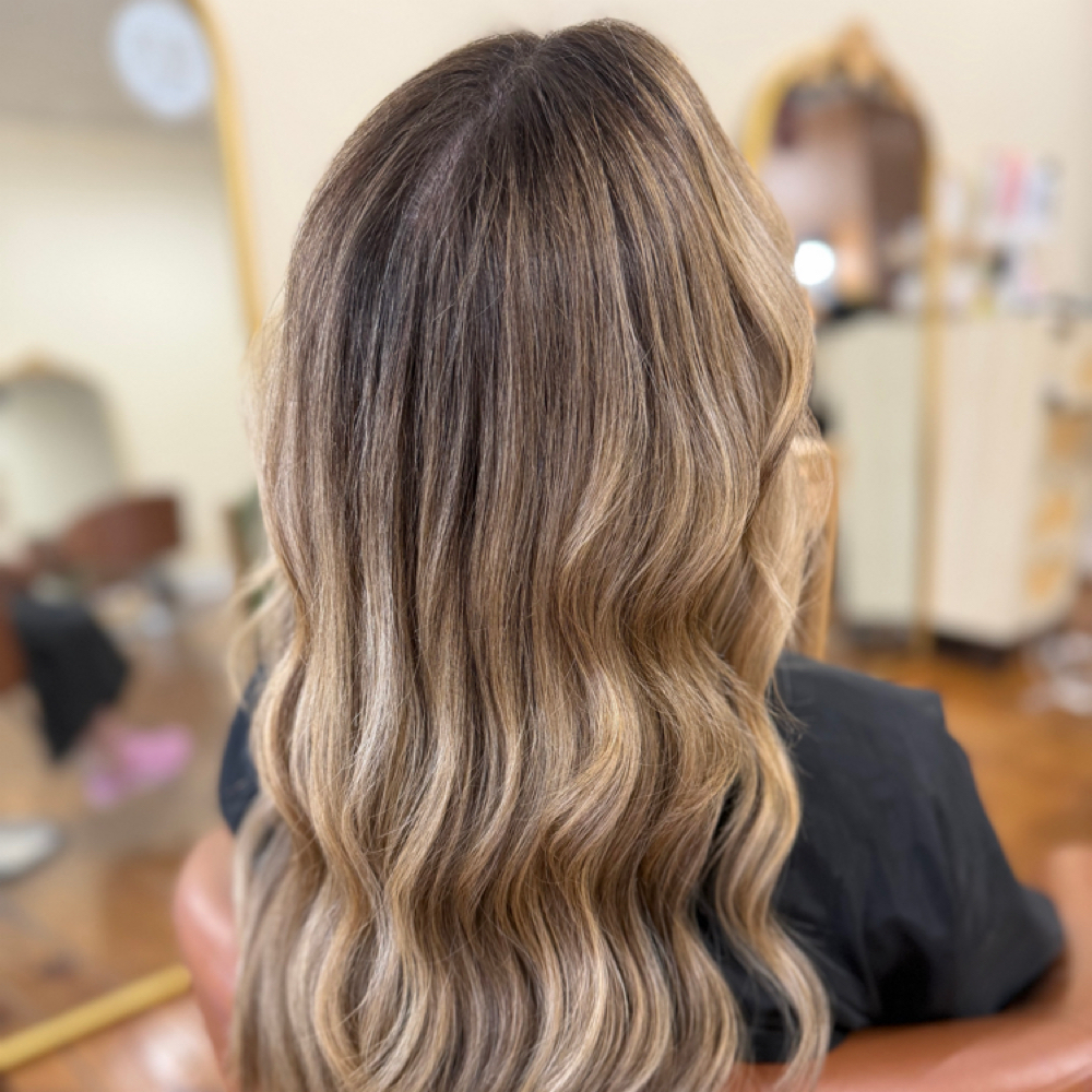 Mini Highlight at DivineMane&Beauty in Waverly, OH