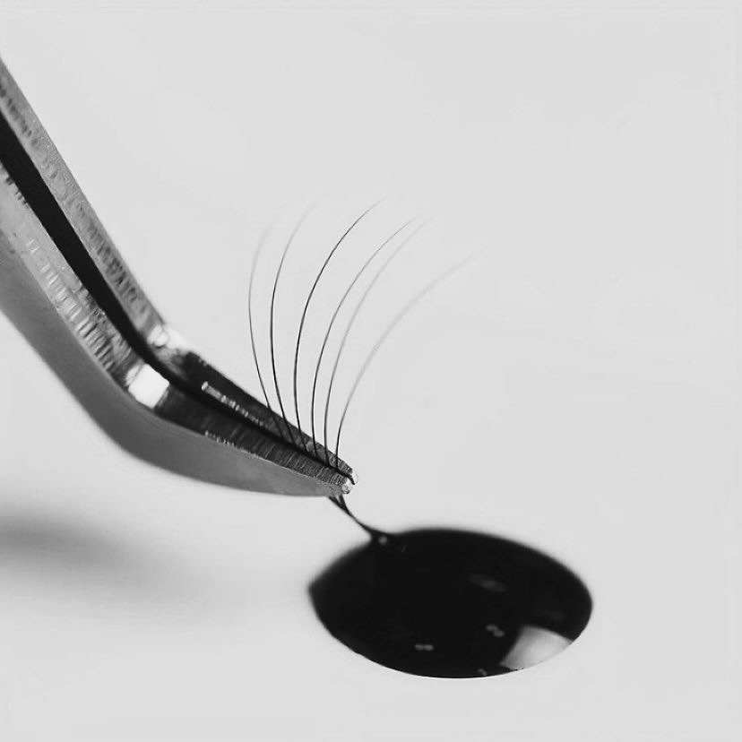 Full set of Volume Lashes