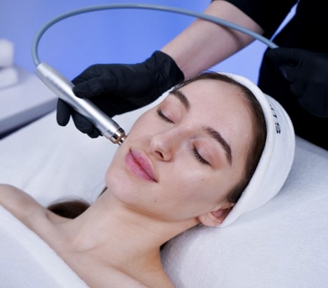HydroDermabrasion Facial