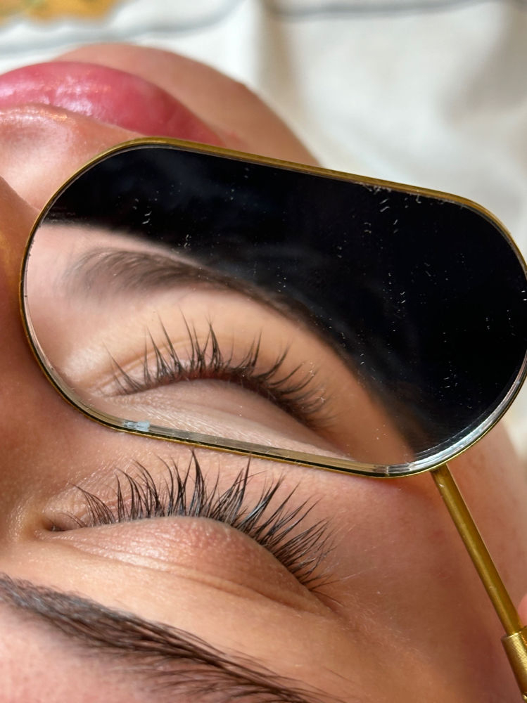 Eyelash Extension Removal