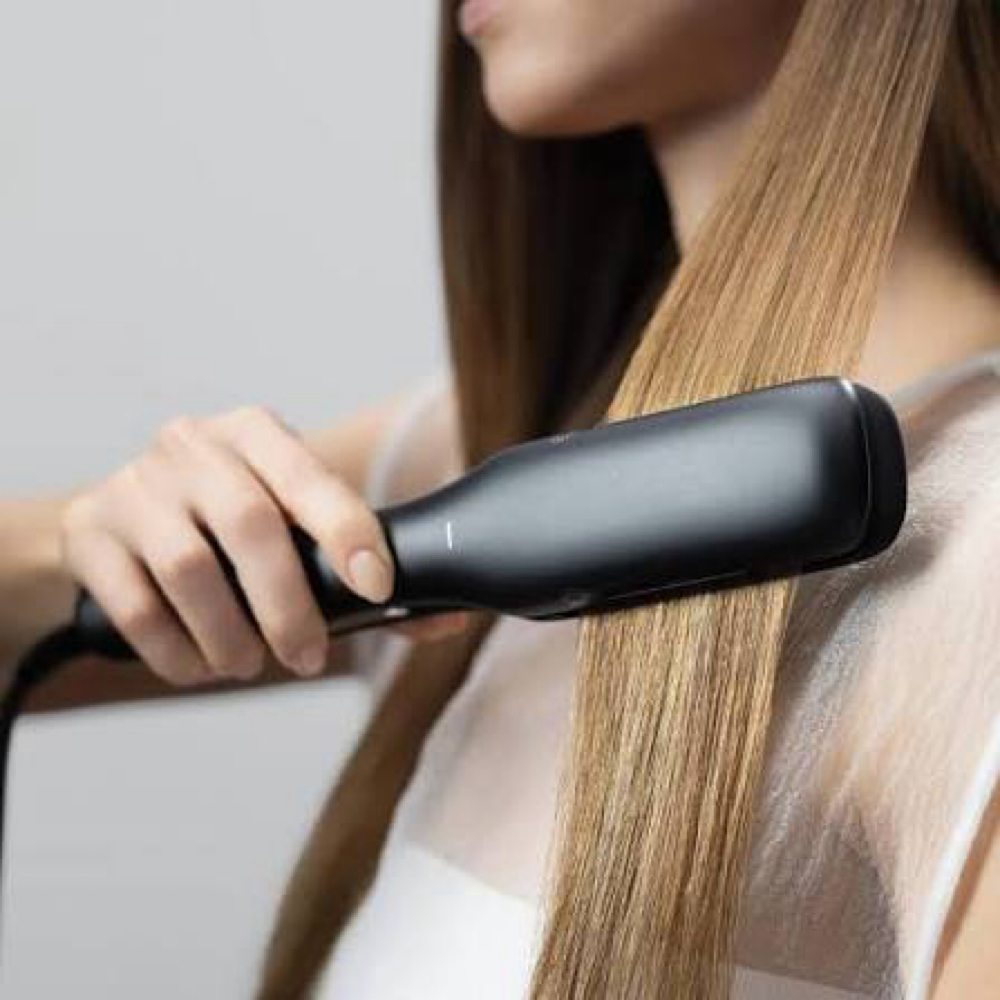 Flat Iron Style/curling Iron at Iron & Ivy Salon in Baytown, TX