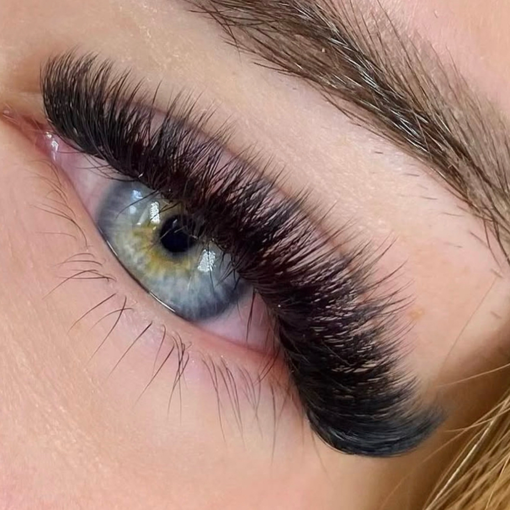 One Hour Mega Volume at Lash Bar in Preston, CT