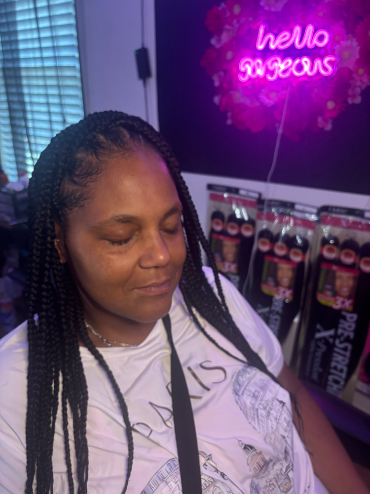 Medium Knotless Braids