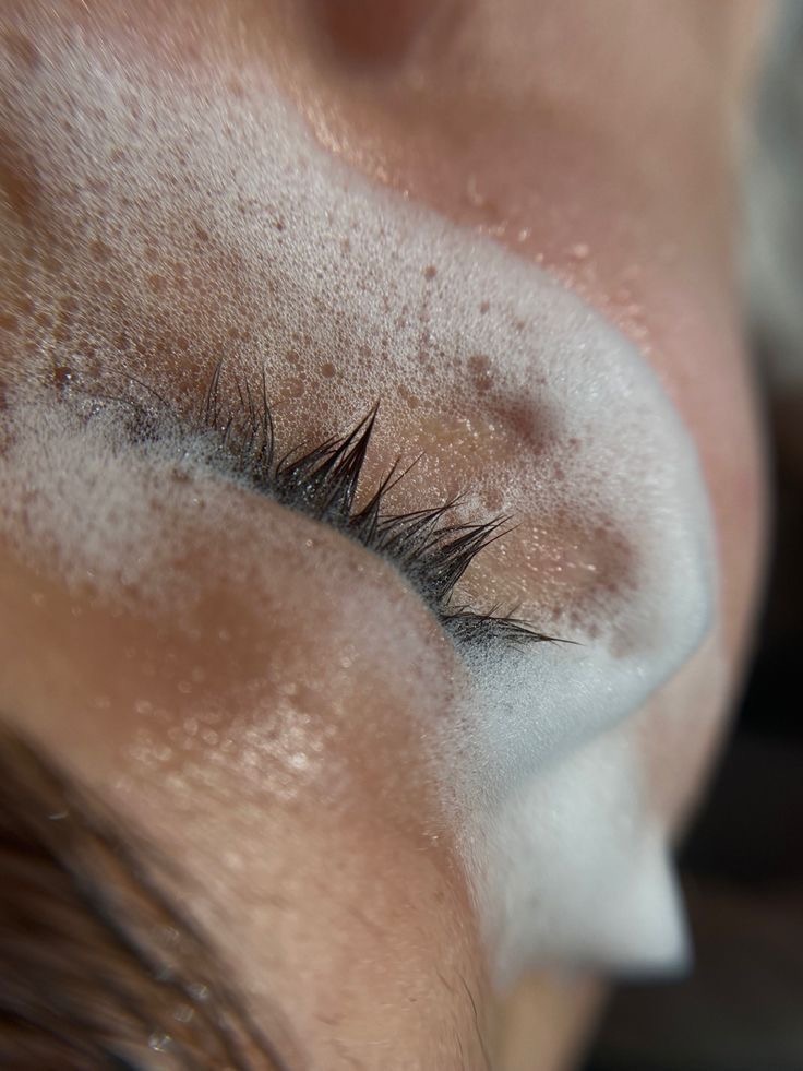 Lash Extension Removal 🫧