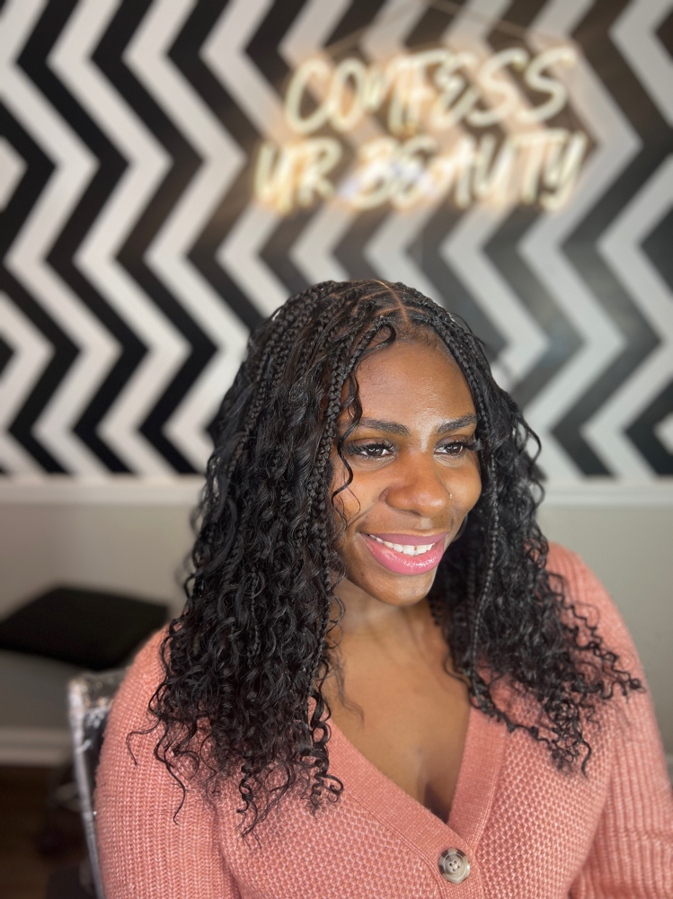 Smedium Knotless Bob