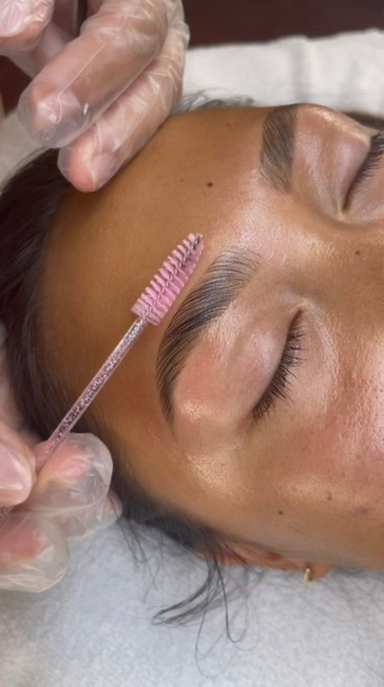 Eyebrows Waxing   Cleanup at Grandeur Spa in Merchantville, NJ