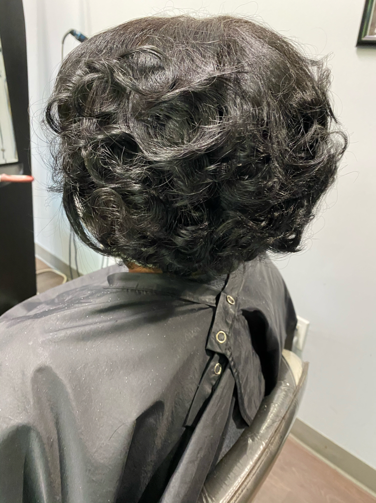 Shampoo/Blowdry/Style (Medium)