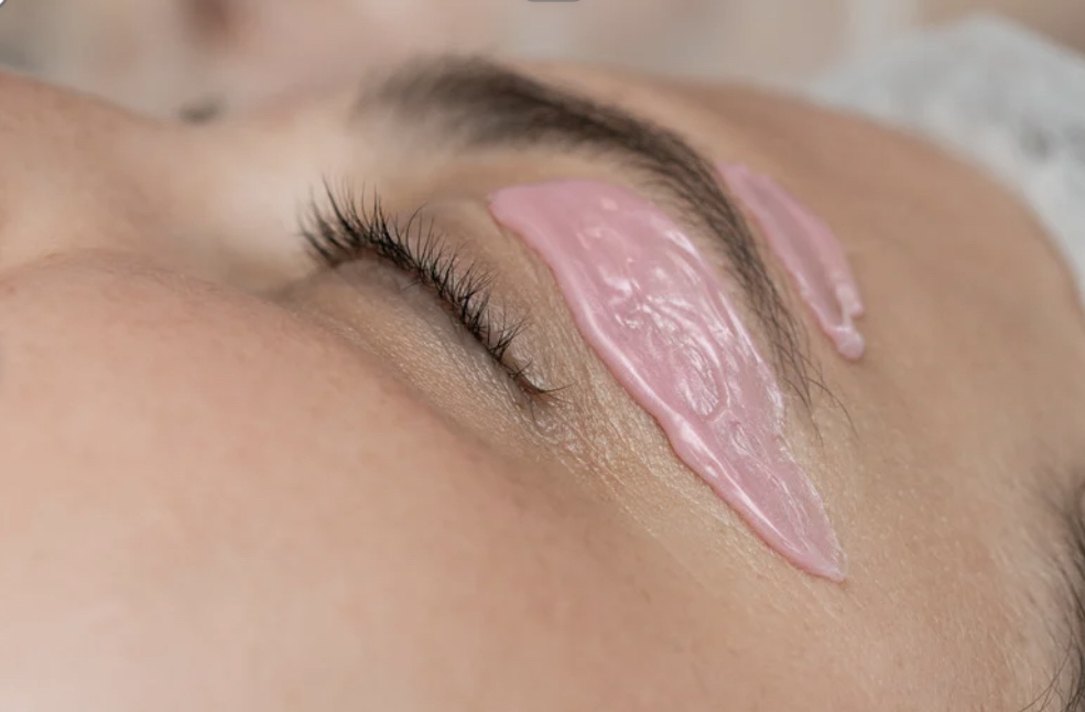 Eyebrow Wax